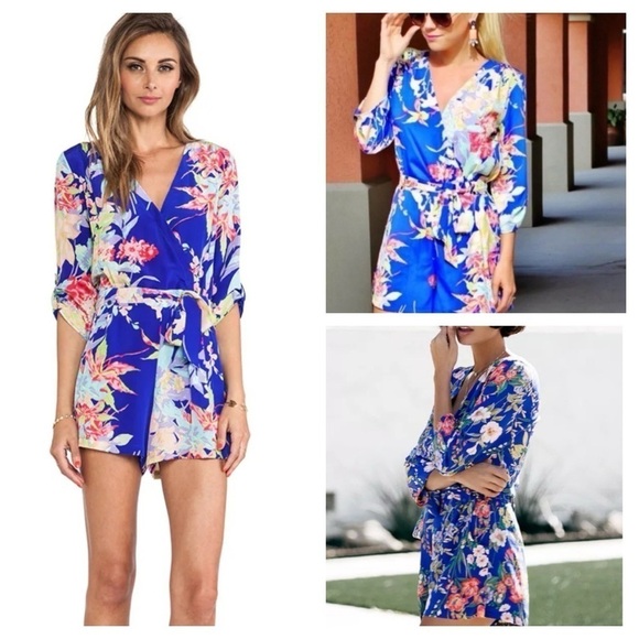 Yumi Kim Blue Floral Silk "Liz" Romper 3/4 Sleeve Silk With Pockets size xS - Picture 3 of 17